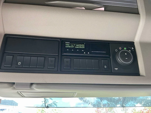 2020 volvo fm330 vrachtwagen - afbeelding 16 van  38