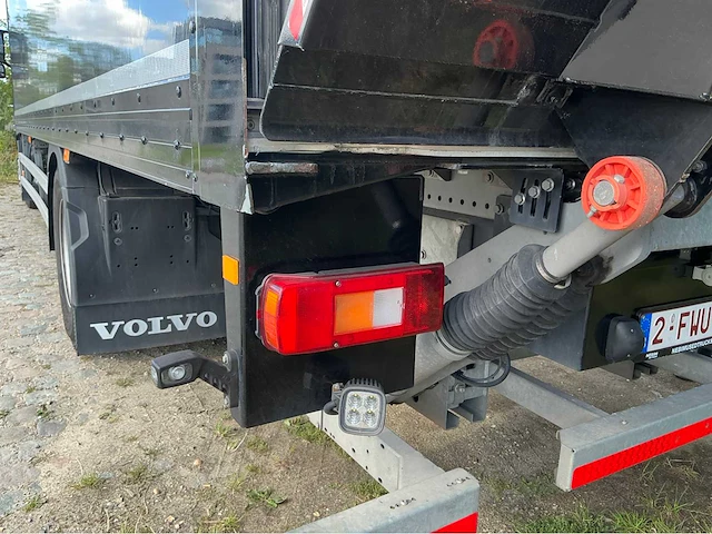 2020 volvo fm330 vrachtwagen - afbeelding 27 van  38
