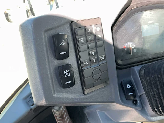 2020 volvo l30g wiellader - afbeelding 5 van  29