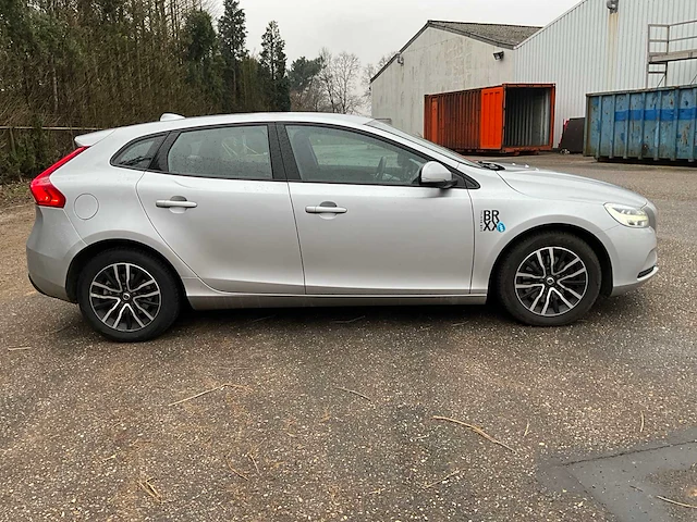 2020 volvo v40 personenauto benzine - afbeelding 24 van  28