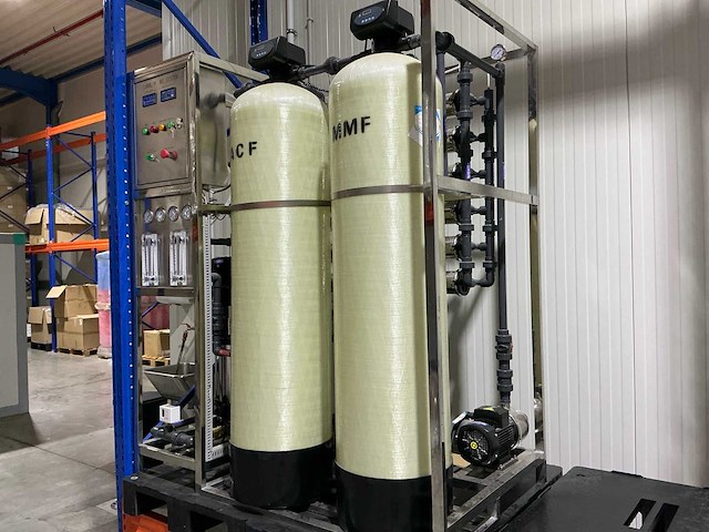 2020 zhpure 1500lph ro waterzuiveringsinstallatie + opslagtank - afbeelding 9 van  14