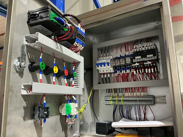 2020 zhpure 1500lph ro waterzuiveringsinstallatie + opslagtank - afbeelding 13 van  14