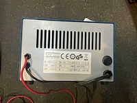 2021 acculader - afbeelding 1 van  3