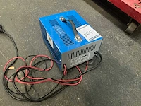 2021 acculader - afbeelding 2 van  3