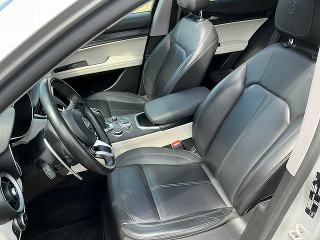 2021 alfa romeo stelvio super personenauto - afbeelding 15 van  51