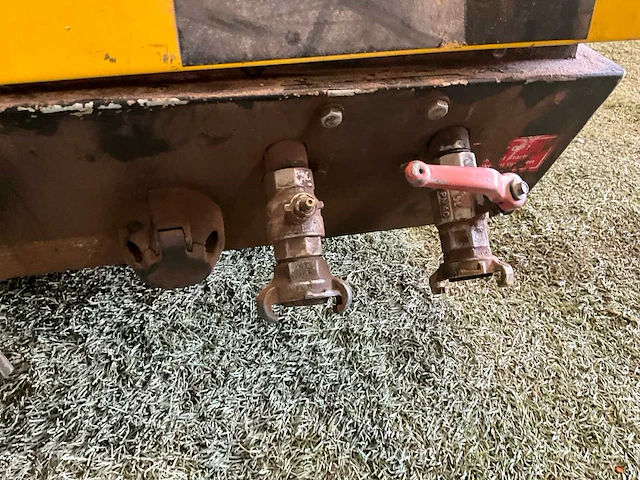 2021 blast pot straalketel met kaeser compressor m22 met toebehoren - afbeelding 9 van  17