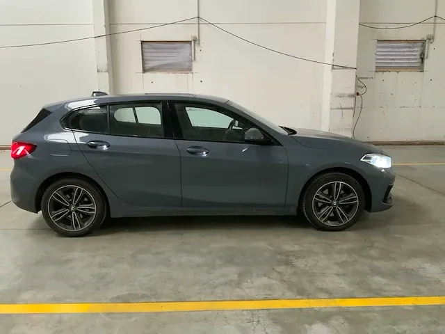 2021 bmw 116 i personenauto - afbeelding 9 van  14