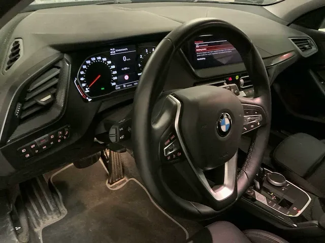 2021 bmw 116 i personenauto - afbeelding 12 van  14