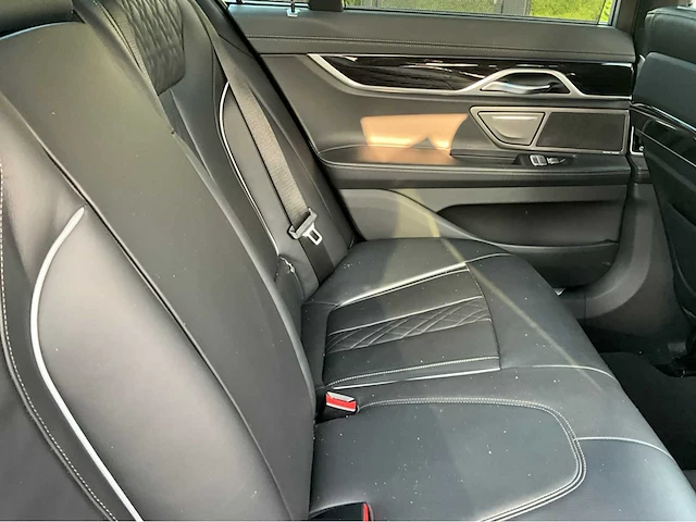 2021 bmw 745e - afbeelding 40 van  71