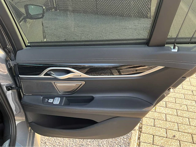 2021 bmw 745e - afbeelding 51 van  71