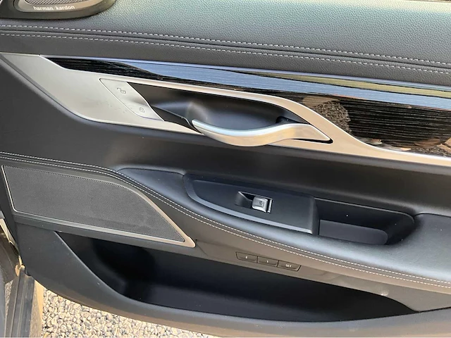 2021 bmw 745e - afbeelding 52 van  71