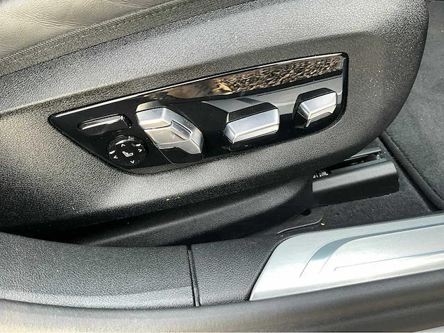 2021 bmw 745e - afbeelding 59 van  71
