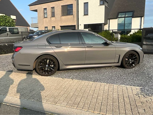 2021 bmw 745e - afbeelding 56 van  71
