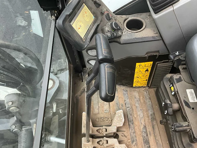 2021 bobcat e55z (compact excavator) - afbeelding 20 van  33