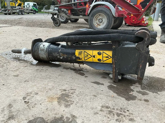 2021 bobcat hb280 mini schop spike hamer - afbeelding 5 van  9