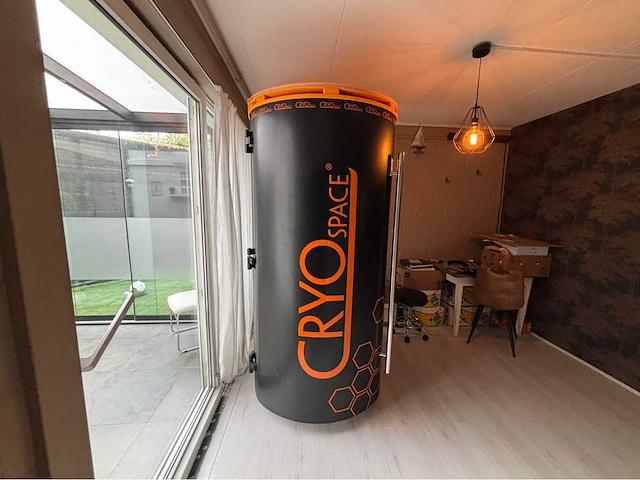 2021 cryospace jbg2 whole body cryotherapy chamber (wbc) - afbeelding 11 van  18