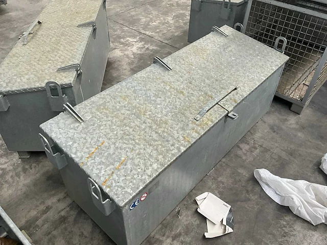 2021 eichinger metalen opbergkist met inhoud - afbeelding 3 van  7