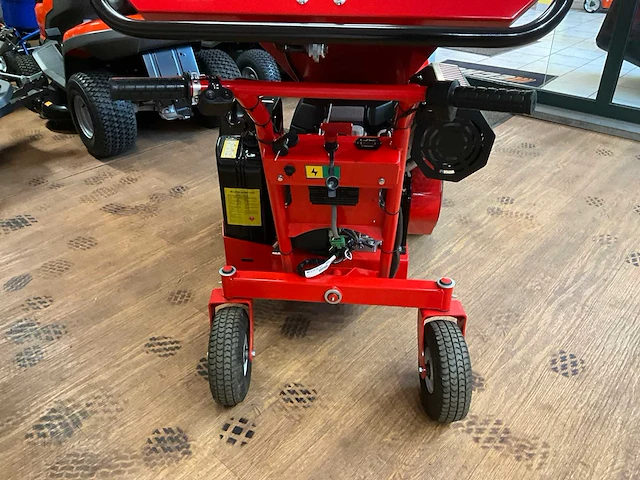 2021 gts 1800wd zelfrijdende houthakselaar honda motor 21hp max 120mm diameter - afbeelding 2 van  16