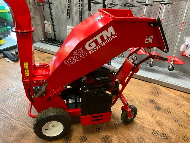 2021 gts 1800wd zelfrijdende houthakselaar honda motor 21hp max 120mm diameter - afbeelding 12 van  16