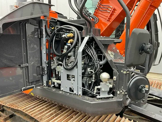 2021 hitachi zx135usbl-6 rupsgraafmachine - afbeelding 18 van  28