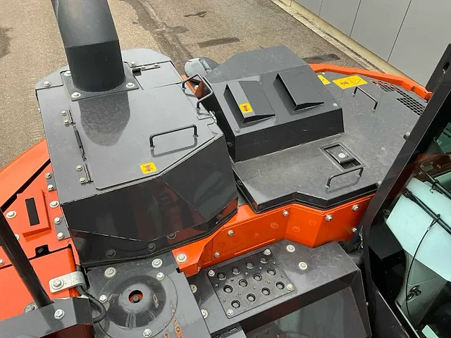 2021 hitachi zx135usbl-6 rupsgraafmachine - afbeelding 19 van  28