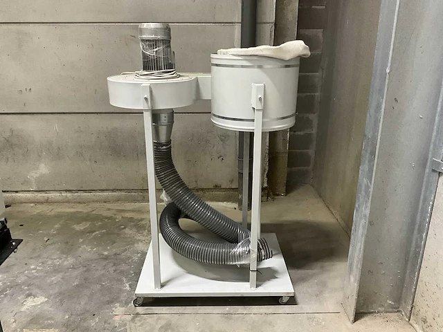 2021 hydmech sénatrice cobra 352 sx evo afkortcirkelzaagmachine semi automatisch - afbeelding 25 van  27