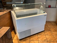 2021 isa isetta 6r tp ijsvitrine - afbeelding 1 van  9