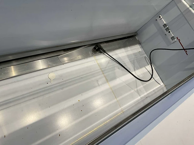 2021 isa isetta 6r tp ijsvitrine - afbeelding 9 van  9