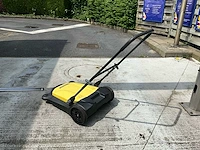 2021 kärcher s4 twin manuele straatveegmachine - afbeelding 2 van  3