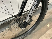 2021 kona remote 130 elektrische mountainbike (l) - afbeelding 3 van  14