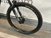 2021 kona remote 130 elektrische mountainbike (l) - afbeelding 9 van  14