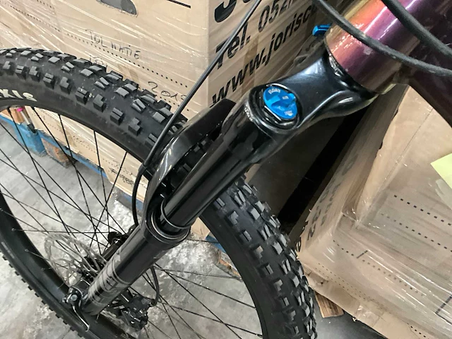 2021 kona remote 130 elektrische mountainbike (l) - afbeelding 7 van  15