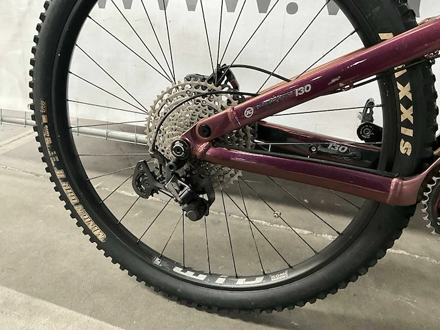 2021 kona remote 130 elektrische mountainbike (l) - afbeelding 15 van  15