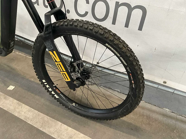 2021 kona remote 160 elektrische mountainbike (m) - afbeelding 9 van  15
