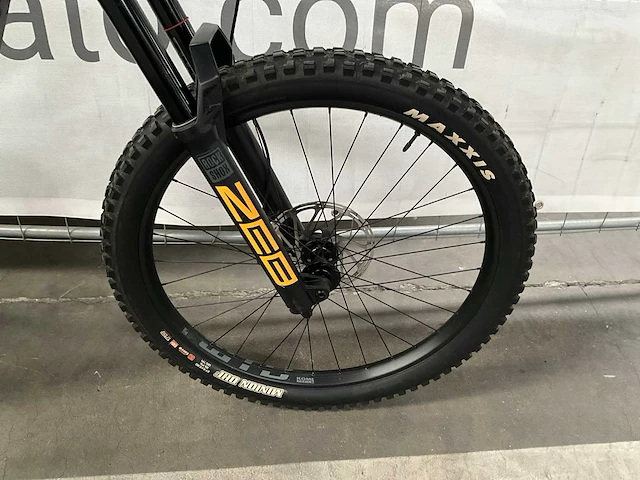 2021 kona remote 160 elektrische mountainbike (m) - afbeelding 8 van  15