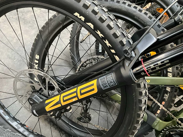 2021 kona remote 160 elektrische mountainbike (m) - afbeelding 7 van  20