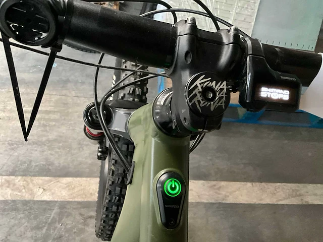 2021 kona remote 160 elektrische mountainbike (xl) - afbeelding 7 van  16