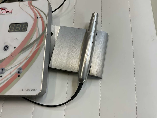 2021 labina pl-1000 mobil pigmenteerapparaat - afbeelding 3 van  4