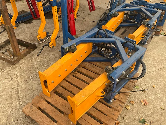 2021 lommers automatische 3-rijer steek en snoeimachine - afbeelding 29 van  32