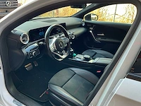 2021 mercedes-benz a 250 e amg pakket personenauto - afbeelding 15 van  44