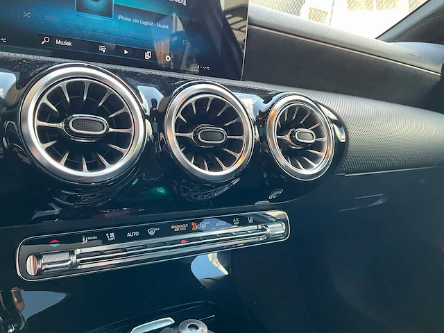 2021 mercedes-benz a 250 e amg pakket personenauto - afbeelding 21 van  44