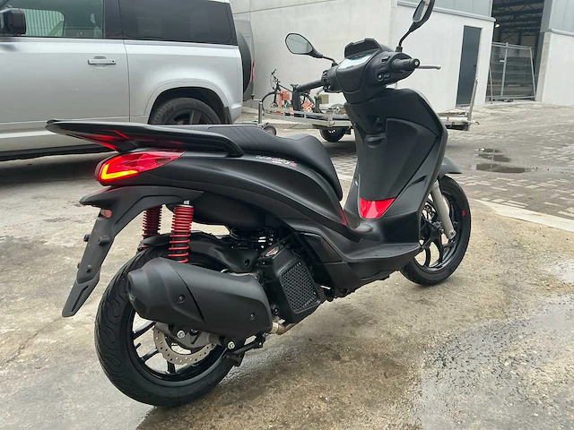 2021 piaggio medley 125 motorfiets - afbeelding 8 van  13