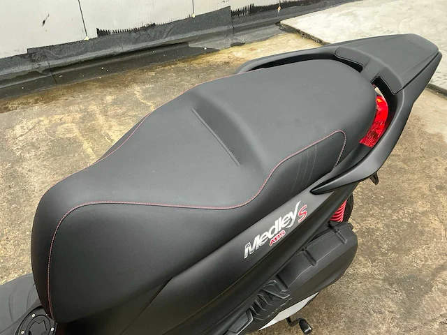 2021 piaggio medley 125 motorfiets - afbeelding 12 van  13