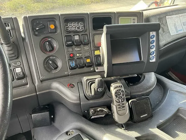 2021 scania db6x2s2/10k vrachtwagen met bronto hoogwerker - afbeelding 7 van  51