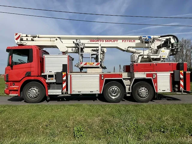 2021 scania db6x2s2/10k vrachtwagen met bronto hoogwerker - afbeelding 50 van  51