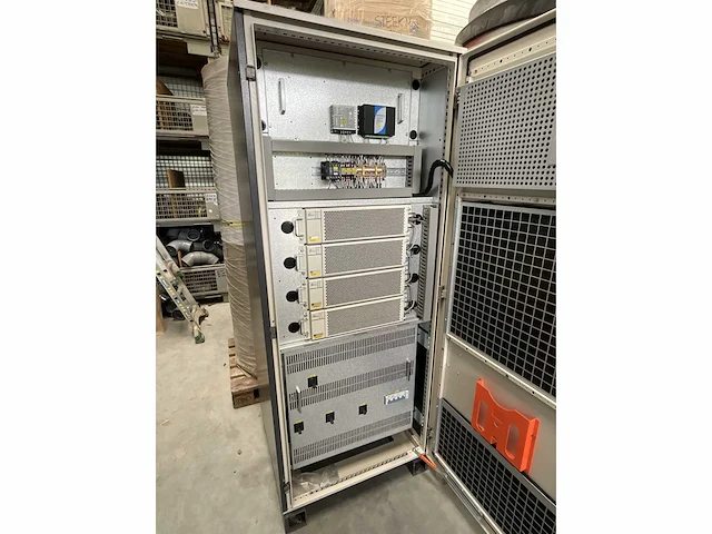 2021 sermatec solare 60ktl fb offgrid omvormer - afbeelding 10 van  16