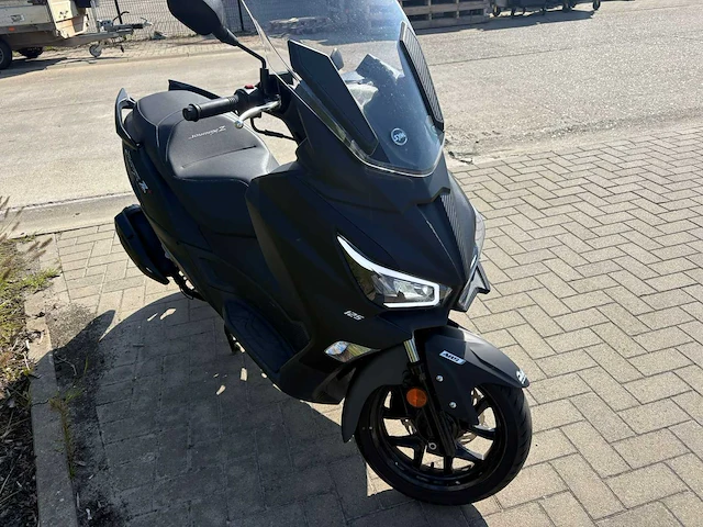 2021 sym joymax z 125 scooter - afbeelding 15 van  17