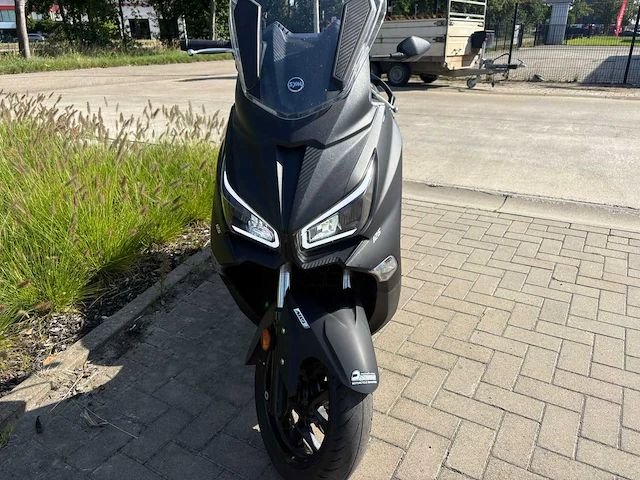 2021 sym joymax z 125 scooter - afbeelding 16 van  17