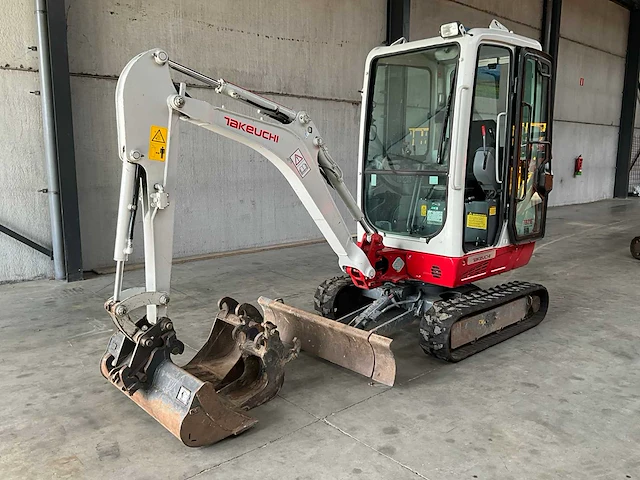 2021 takeuchi tb216 minigraafmachine - afbeelding 1 van  28