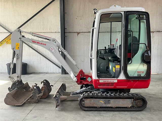 2021 takeuchi tb216 minigraafmachine - afbeelding 27 van  28